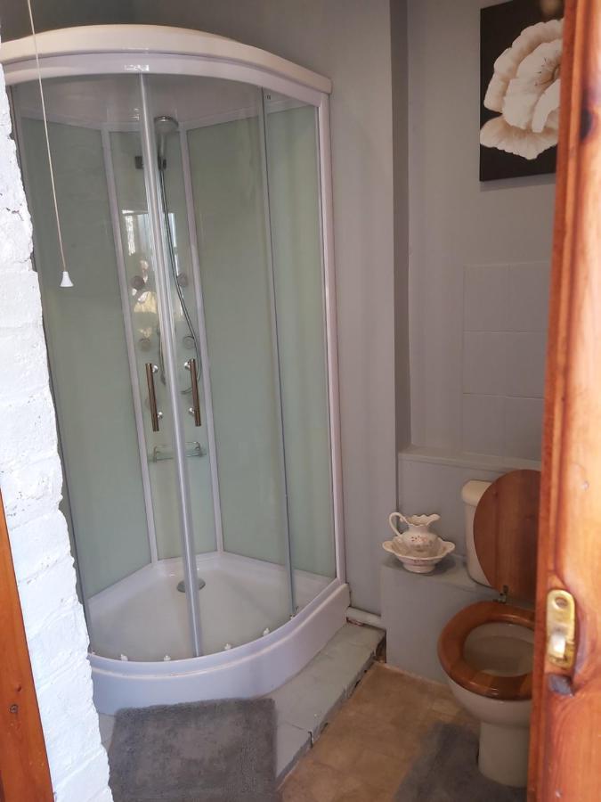 The Coach House Villa Llansantffraid-ym-Mechain Esterno foto